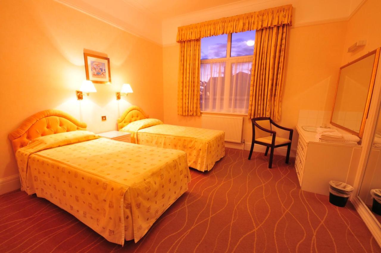 The Devoncourt Resort Exmouth Esterno foto